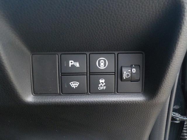 フィット ｅ：ＨＥＶホーム　ワンオーナー・Ｂｌｕｅｔｏｏｔｈ・バックカメラ・ナビ連動前後ドライブレコーダー・ＥＴＣ車載器・障害物センサー・ＣＤ＆ＤＶＤ再生可・ＬＥＤヘッドライト・衝突被害軽減ブレーキ・ハーフレザーシート（21枚目）