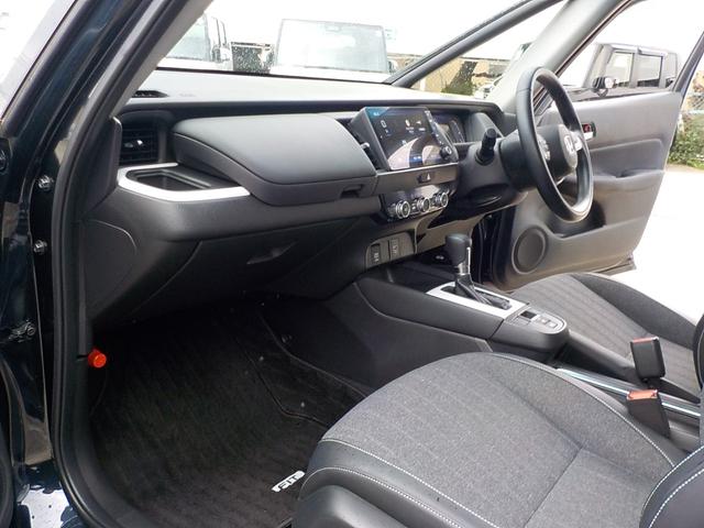 フィット ｅ：ＨＥＶホーム　ワンオーナー・Ｂｌｕｅｔｏｏｔｈ・バックカメラ・ナビ連動前後ドライブレコーダー・ＥＴＣ車載器・障害物センサー・ＣＤ＆ＤＶＤ再生可・ＬＥＤヘッドライト・衝突被害軽減ブレーキ・ハーフレザーシート（25枚目）