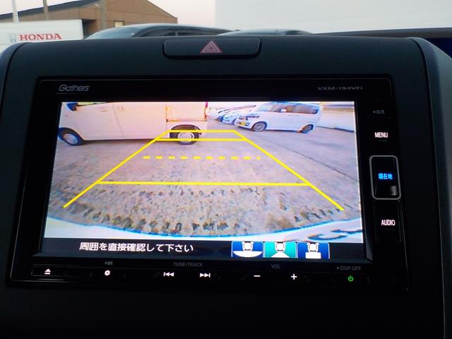 ���Ԃ���Ƃ��A���̃X�y�[�X���ǂꂭ�炢���邩�킩�炸�A���܂���߂��Ȃ��E�E�Ȃ�Ă��Ƃ�h���A�o�b�N�J�����𑕔��I������̂��Ԃ̂悤�ɑ傫���Ԃɂ͖{���ɏ����鑕���ł��I