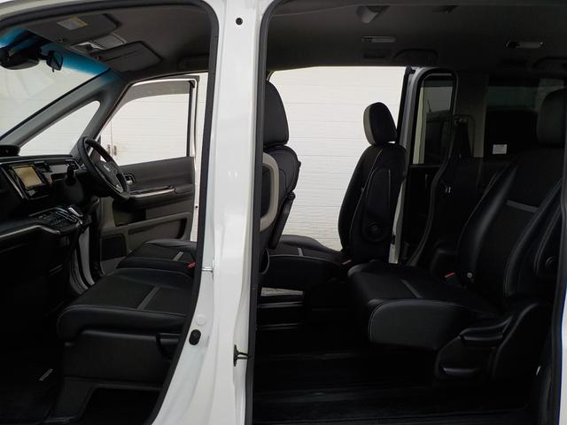 ステップワゴンスパーダ ｅ：ＨＥＶスパーダＧ・ＥＸホンダセンシング　ワンオーナー・Ｂｌｕｅｔｏｏｔｈ・バックカメラ・前後ドライブレコーダー・ＥＴＣ２．０車載器・シートヒーター・ＬＥＤヘッドライト・両側電動スライドドア・ウォークスルー・ハーフレザーシート（32枚目）