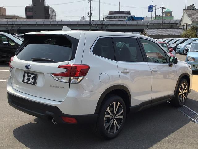 プレミアム 4WD SUV パワーシート シートヒーター(8枚目)
