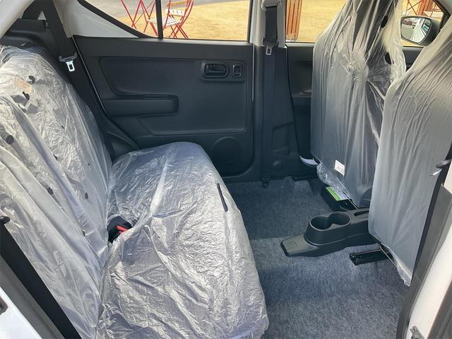 L 届け出済み未使用車 衝突被害軽減装置 クリアランスソナー レーンアシスト オートライト オートマチックハイビーム CDプレーヤー キーレス アイドリングストップ 電動格納ミラー シートヒーター PW(12枚目)