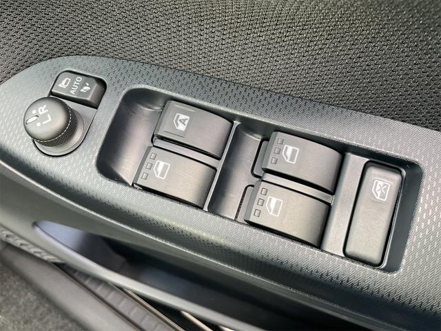 G スマートアシスト ブラックインテリアセレクション 届出済未使用車 バックカメラ 衝突被害軽減装置 オートハイビーム オートライト スマートキー アイドリングストップ 電動格納ミラー シートヒーター ベンチシート CVT(21枚目)