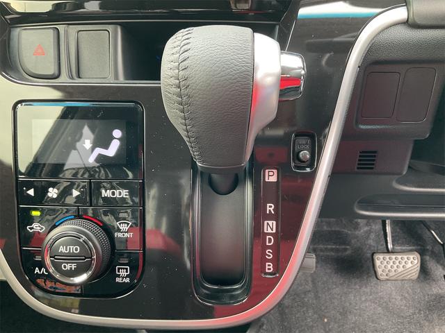 カスタム RS ハイパーリミテッドSAIII 届け出済み未使用車 全周囲カメラ 衝突被害軽減システム オートマチックハイビーム オートライト LEDヘッドランプ スマートキー アイドリングストップ 電動格納ミラー シートヒーター ベンチシート(18枚目)