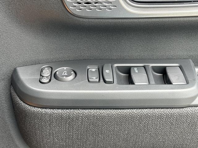 ホンダ Ｎ－ＢＯＸカスタム 11枚目