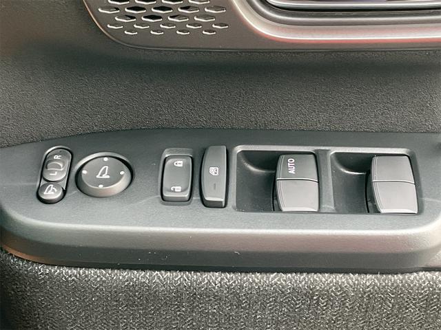 Ｎ－ＢＯＸカスタム ベースグレード　届け出済み未使用車　バックカメラ　両側電動スライドドア　クリアランスソナー　オートクルーズコントロール　衝突被害軽減システム　オートライト　ＬＥＤヘッドランプ　スマートキー　アイドリングストップ（11枚目）