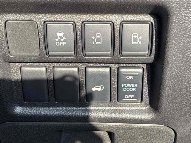 日産 エルグランド 17枚目