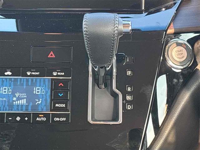 日産 エルグランド 19枚目
