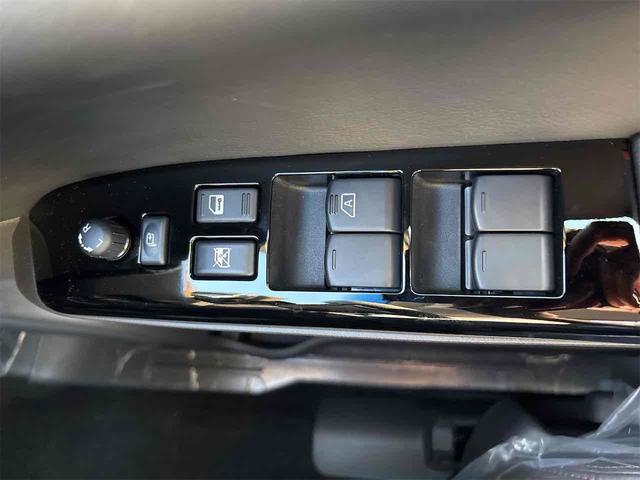 日産 エルグランド 20枚目