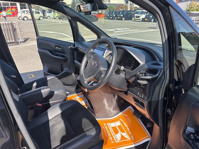 ヴォクシー ＺＳ　煌ＩＩＩ　ドライブレコーダー　ＥＴＣ　ナビ　クリアランスソナー　オートクルーズコントロール　レーンアシスト　衝突被害軽減システム　両側電動スライドドア　オートマチックハイビーム　オートライト　ＬＥＤヘッドランプ（18枚目）