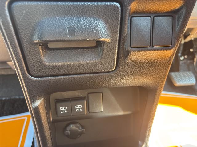 ヴォクシー ＺＳ　煌ＩＩＩ　ドライブレコーダー　ＥＴＣ　ナビ　クリアランスソナー　オートクルーズコントロール　レーンアシスト　衝突被害軽減システム　両側電動スライドドア　オートマチックハイビーム　オートライト　ＬＥＤヘッドランプ（24枚目）