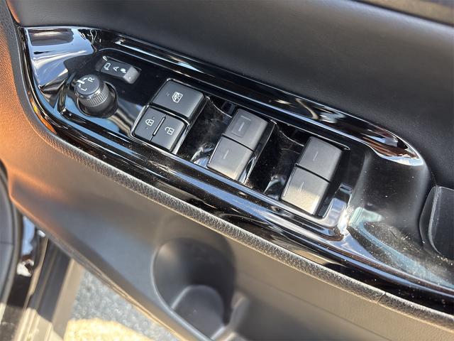 ヴォクシー ＺＳ　煌ＩＩＩ　ドライブレコーダー　ＥＴＣ　ナビ　クリアランスソナー　オートクルーズコントロール　レーンアシスト　衝突被害軽減システム　両側電動スライドドア　オートマチックハイビーム　オートライト　ＬＥＤヘッドランプ（27枚目）