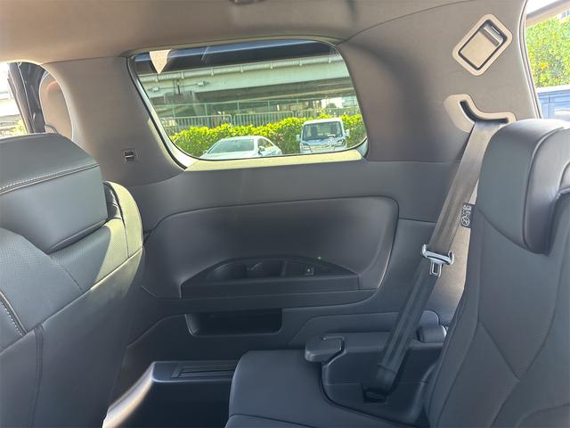 アルファードハイブリッド Ｚ　全周囲カメラ　ナビ　クリアランスソナー　オートクルーズコントロール　レーンアシスト　衝突被害軽減システム　両側電動スライドドア　オートマチックハイビーム　ＬＥＤヘッドランプ　電動リアゲート（12枚目）