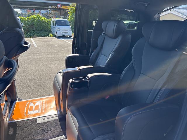 アルファードハイブリッド Ｚ　全周囲カメラ　ナビ　クリアランスソナー　オートクルーズコントロール　レーンアシスト　衝突被害軽減システム　両側電動スライドドア　オートマチックハイビーム　ＬＥＤヘッドランプ　電動リアゲート（15枚目）