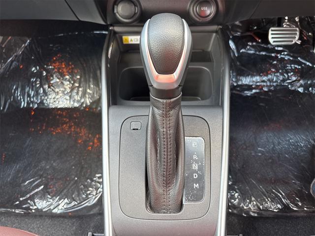 フロンクス ベースグレード クリアランスソナー オートクルーズコントロール レーンアシスト 衝突被害軽減システム ナビ LEDヘッドランプ アルミホイール スマートキー アイドリングストップ 電動格納ミラー シートヒーター AT(17枚目)