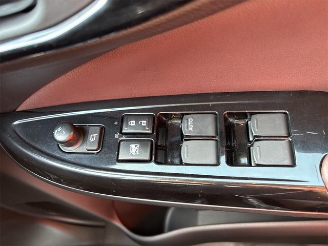 フロンクス ベースグレード クリアランスソナー オートクルーズコントロール レーンアシスト 衝突被害軽減システム ナビ LEDヘッドランプ アルミホイール スマートキー アイドリングストップ 電動格納ミラー シートヒーター AT(18枚目)