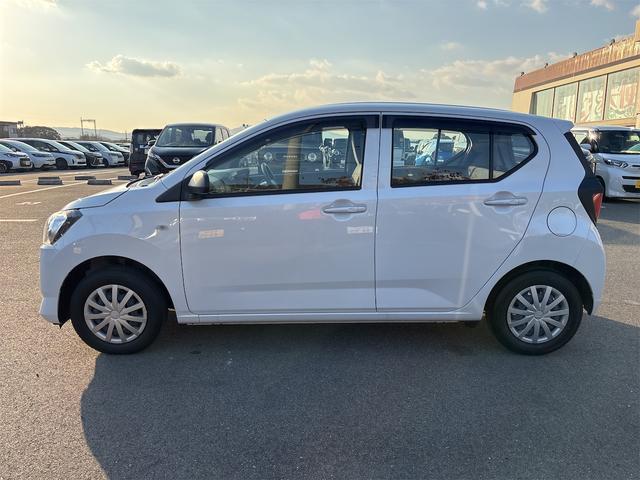 ダイハツ ミライース 4枚目