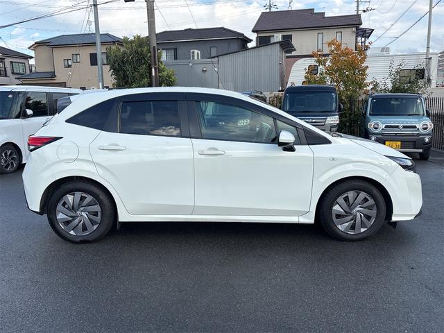 日産 ノート 4枚目