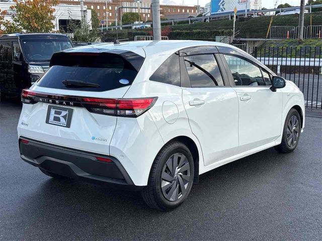 日産 ノート 5枚目