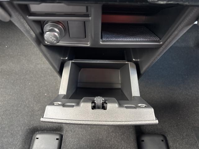 三菱 デリカＤ：５ 12枚目