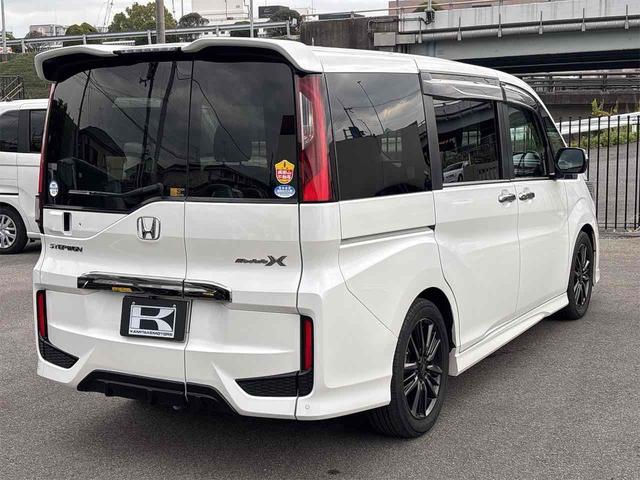 ステップワゴンスパーダ Modulo Xホンダセンシング 7人乗り ドライブレコーダー ETC バックカメラ 純正ナビ クリアランスソナー オートクルーズコントロール レーンアシスト 衝突被害軽減システム 両側電動スライドドア オートライ(8枚目)