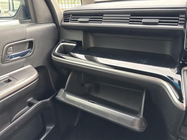 ステップワゴンスパーダ Modulo Xホンダセンシング 7人乗り ドライブレコーダー ETC バックカメラ 純正ナビ クリアランスソナー オートクルーズコントロール レーンアシスト 衝突被害軽減システム 両側電動スライドドア オートライ(18枚目)