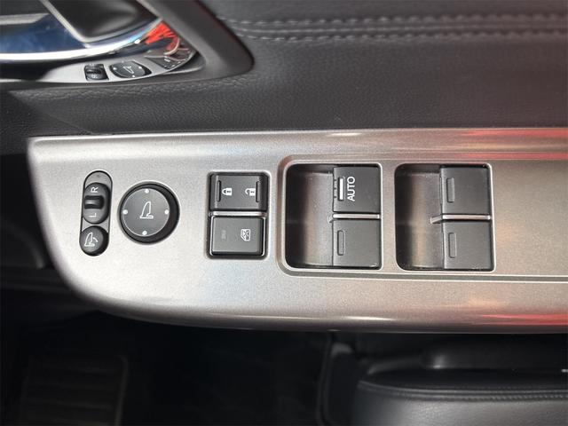 ステップワゴンスパーダ Modulo Xホンダセンシング 7人乗り ドライブレコーダー ETC バックカメラ 純正ナビ クリアランスソナー オートクルーズコントロール レーンアシスト 衝突被害軽減システム 両側電動スライドドア オートライ(30枚目)