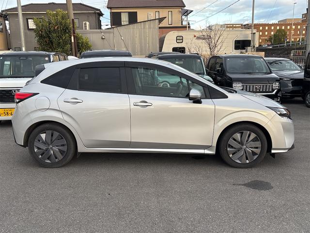 ノート Ｘ　ドライブレコーダー　ＥＴＣ　バックカメラ　ナビ　ＴＶ　クリアランスソナー　衝突被害軽減システム　スマートキー　アイドリングストップ　ＣＶＴ　盗難防止システム　衝突安全ボディ　ＡＢＳ　ＥＳＣ　ＵＳＢ（5枚目）