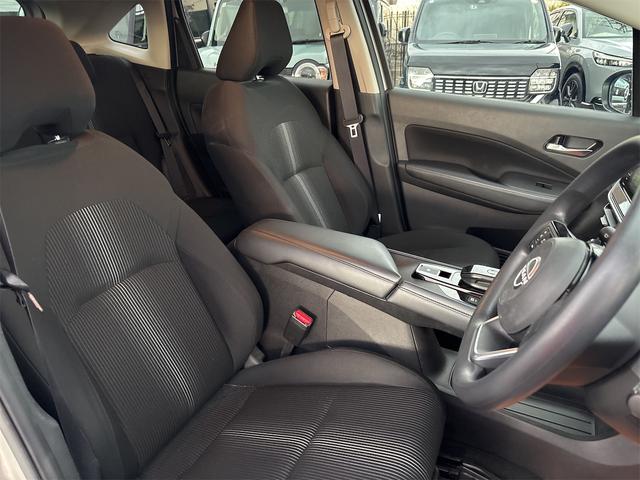 ノート Ｘ　ドライブレコーダー　ＥＴＣ　バックカメラ　ナビ　ＴＶ　クリアランスソナー　衝突被害軽減システム　スマートキー　アイドリングストップ　ＣＶＴ　盗難防止システム　衝突安全ボディ　ＡＢＳ　ＥＳＣ　ＵＳＢ（27枚目）