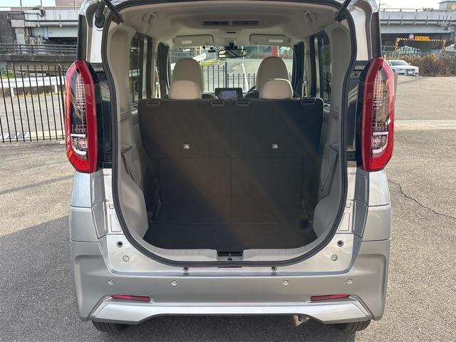 ルークス Ｘ　ドライブレコーダー　ＥＴＣ　両側スライド・片側電動　ナビ　クリアランスソナー　衝突被害軽減システム　オートライト　スマートキー　電動格納ミラー　ベンチシート　ＣＶＴ　盗難防止システム　ＡＢＳ　ＥＳＣ（13枚目）