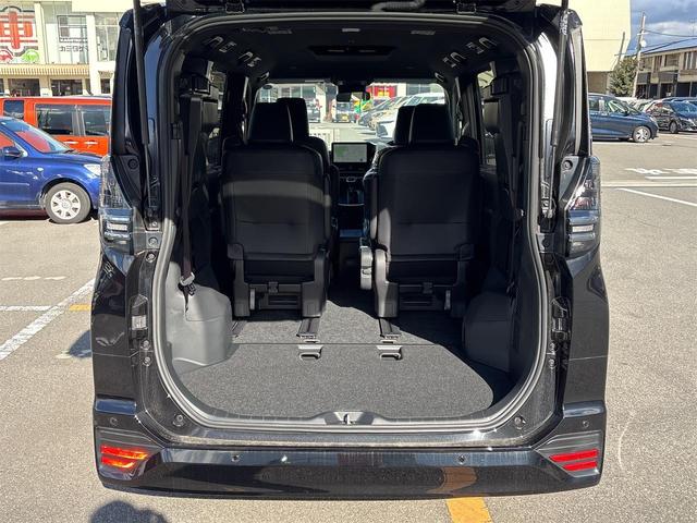 トヨタ ヴォクシー 24枚目