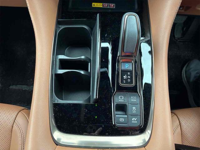 トヨタ ヴェルファイアハイブリッド 12枚目