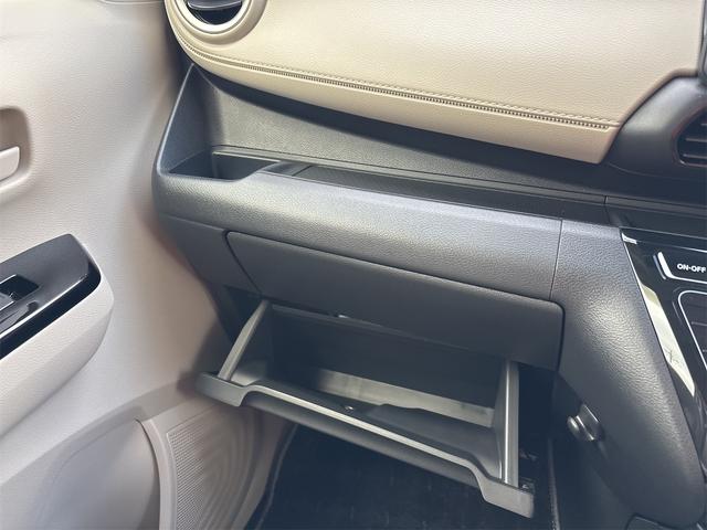 �g���₷���ɂ���������֗��Ȏ��[�X�y�[�X�������鏊�ɁB�X�b�L���Ƌ��S�n�̂悢��Ԃ��L����܂��B