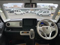 運転者にとっては日々使用することとなる運転席です。運転席が快適だと運転に集中することができますね。 2