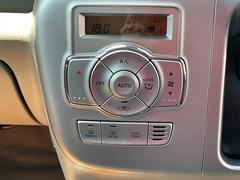 気温に合わせて直感的に操作することで、車内をいつでも快適に保てます。 2