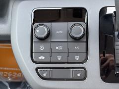 【オートエアコン】車内外の気温をセンサーで検知し、最適な温度の風を送ることでいつでも快適な温度に保つことができます！いつでも快適な車内温度を提供します。 5