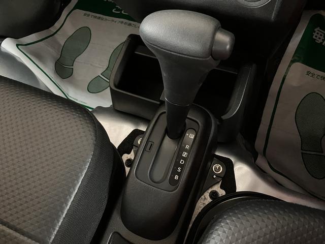 ハイゼットトラック スタンダード サポカーSワイド適合 認定中古車 R6/10登録・走行0.3万km・CVT・衝突回避軽減ブレーキ・誤発進抑制機能・AM/FMラジオ・オートライト・オートハイビーム・前後コーナーセンサー・車線逸脱警報機能・マニュアルエアコン(5枚目)