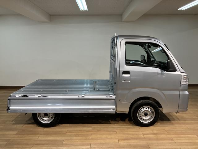 ハイゼットトラック スタンダード サポカーSワイド適合 認定中古車 R6/10登録・走行0.3万km・CVT・衝突回避軽減ブレーキ・誤発進抑制機能・AM/FMラジオ・オートライト・オートハイビーム・前後コーナーセンサー・車線逸脱警報機能・マニュアルエアコン(11枚目)