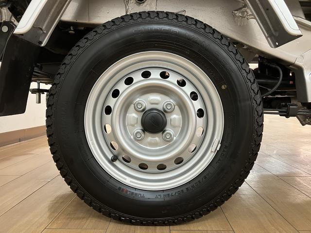 ハイゼットトラック スタンダード サポカーSワイド適合 認定中古車 R6/10登録・走行0.3万km・CVT・衝突回避軽減ブレーキ・誤発進抑制機能・AM/FMラジオ・オートライト・オートハイビーム・前後コーナーセンサー・車線逸脱警報機能・マニュアルエアコン(20枚目)