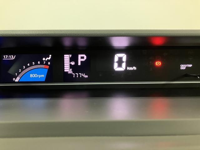 Ｒ２年式、走行０．８万ｋｍのタントカスタムＸセレクションです♪人気のパールホワイト色で純正メモリーナビにバックカメラ、ナビ連動前後ドラレコにＥＴＣとフル装備で正規ディーラーならではの安心保障付！