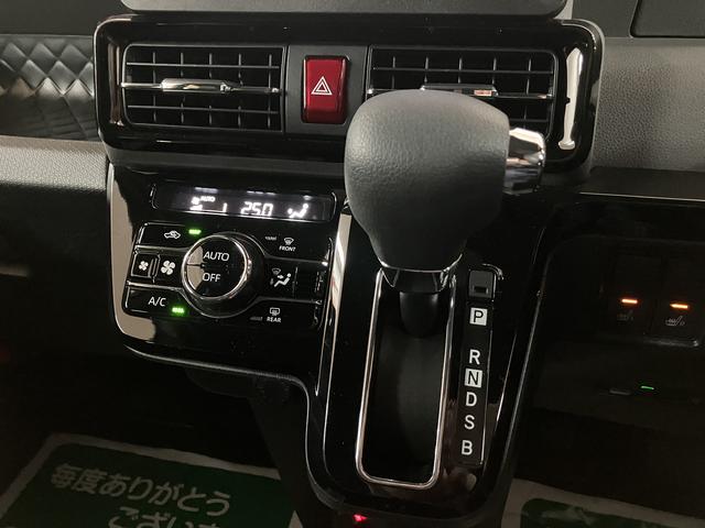 Ｒ２年式、走行０．８万ｋｍのタントカスタムＸセレクションです♪人気のパールホワイト色で純正メモリーナビにバックカメラ、ナビ連動前後ドラレコにＥＴＣとフル装備で正規ディーラーならではの安心保障付！