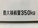 平成29年式/距離4.5万キロのハイゼットカーゴが入荷しました♪ 4速オートマチック車でETC装備となります(^^) 他府県の販売については来店にてご契約、ご納車いただけるお客様に限ります。