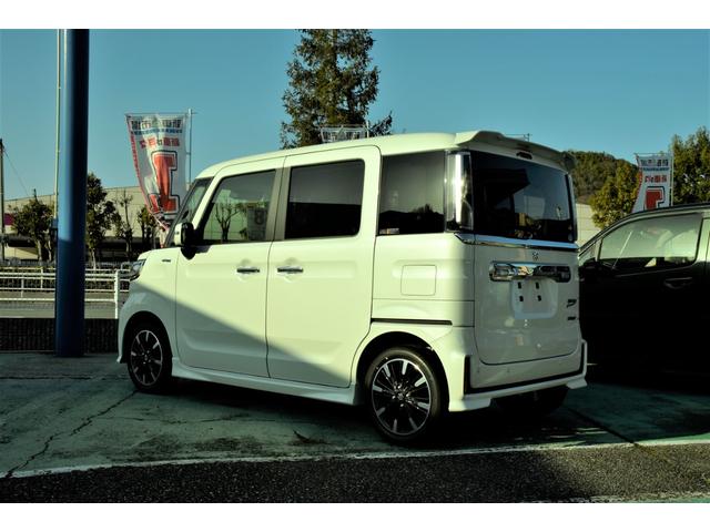 ハイブリッドXS 全方位カメラ付き 届け出済み未使用車(6枚目)