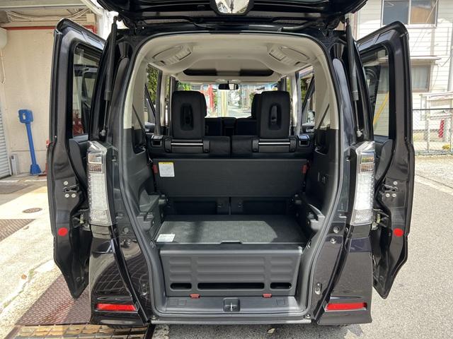 Ｎ－ＢＯＸ＋カスタム Ｇ・Ｌパッケージ　純正ナビ　ＴＶ　ＥＴＣ　バックカメラ　禁煙車（18枚目）