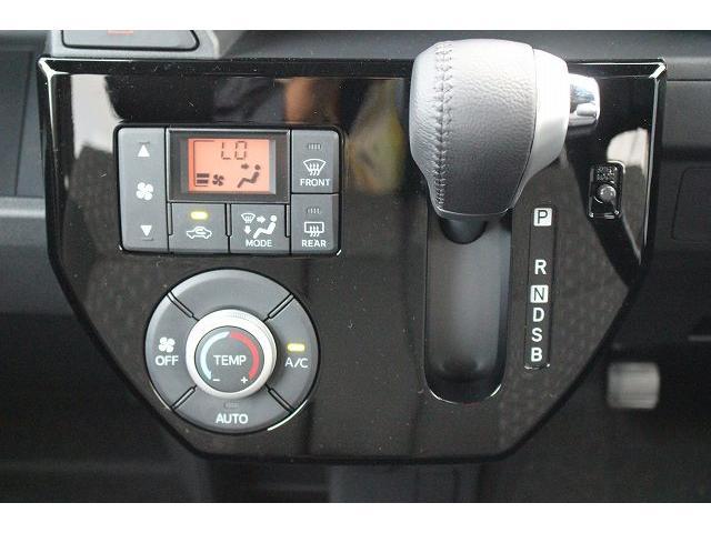 GターボリミテッドSAIII 軽自動車 届出済未使用車 衝突被害軽減ブレーキ プッシュスタート エコアイドル LEDヘッドライト&フォグ 両側パワースライドドア パノラマモニター対応カメラ(12枚目)