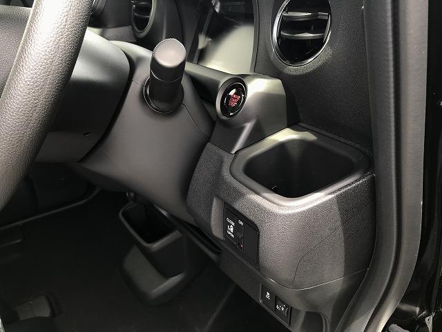Ｎ－ＢＯＸカスタム ベースグレード　軽自動車　届出済未使用車　衝突被害軽減ブレーキ　アイドリングストップ　ＡＢＳ　スマートキー　パワステ　パワーウィンドウ　エアコン　エアバッグ　片側電動スライドドア（32枚目）