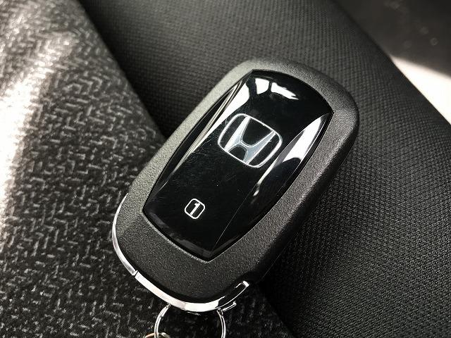 Ｎ－ＢＯＸカスタム ベースグレード　軽自動車　届出済未使用車　衝突被害軽減ブレーキ　アイドリングストップ　ＡＢＳ　スマートキー　パワステ　パワーウィンドウ　エアコン　エアバッグ　片側電動スライドドア（38枚目）