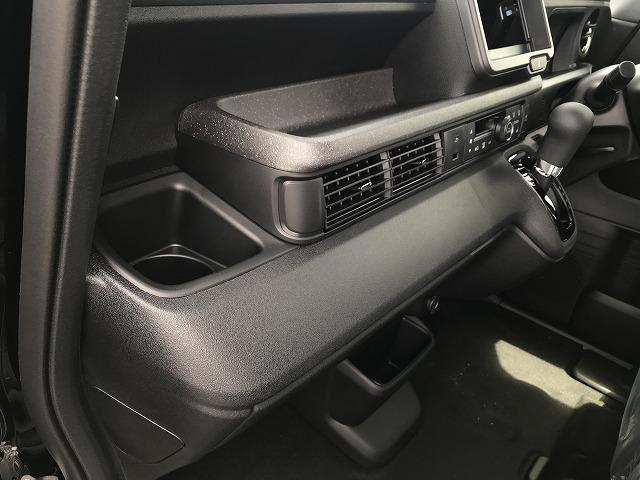 Ｎ－ＢＯＸカスタム ベースグレード　軽自動車　届出済未使用車　衝突被害軽減ブレーキ　アイドリングストップ　ＡＢＳ　スマートキー　パワステ　パワーウィンドウ　エアコン　エアバッグ　片側電動スライドドア（55枚目）