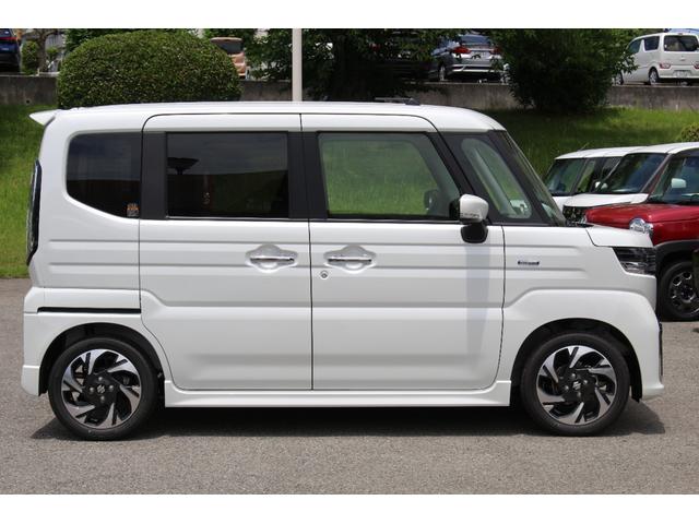 スペーシアカスタム ハイブリッドＸＳ　軽自動車　届出済未使用車　衝突被害軽減ブレーキ　アダプティブクルーズコントロール　アイドリングストップシステム　アルミホイール　シートヒーター　スマートキー　両側電動スライドドア　パワーウィンドウ（9枚目）