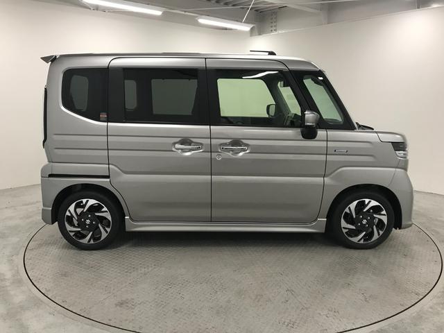 スペーシアカスタム ハイブリッドＸＳ　軽自動車　届出済未使用車　衝突被害軽減ブレーキ　アダプティブクルーズコントロール　アイドリングストップシステム　アルミホイール　シートヒーター　両側電動スライドドア　スマートキー　フルフラットシート（7枚目）